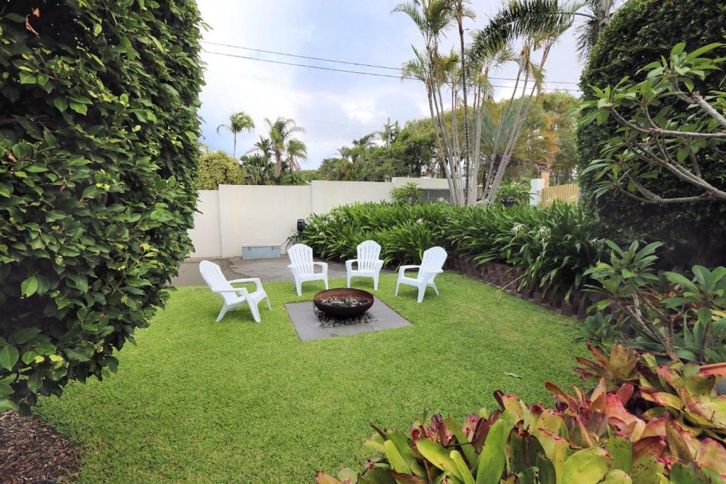 6 Dooley Street Bargara photo 3