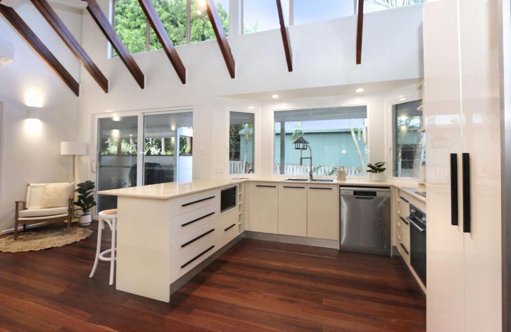 6 Dooley Street Bargara photo 4