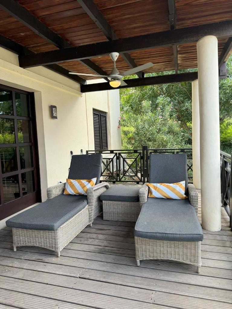 Blue Bay BEACH Villa 25 3-min beach-pool-golf photo 4