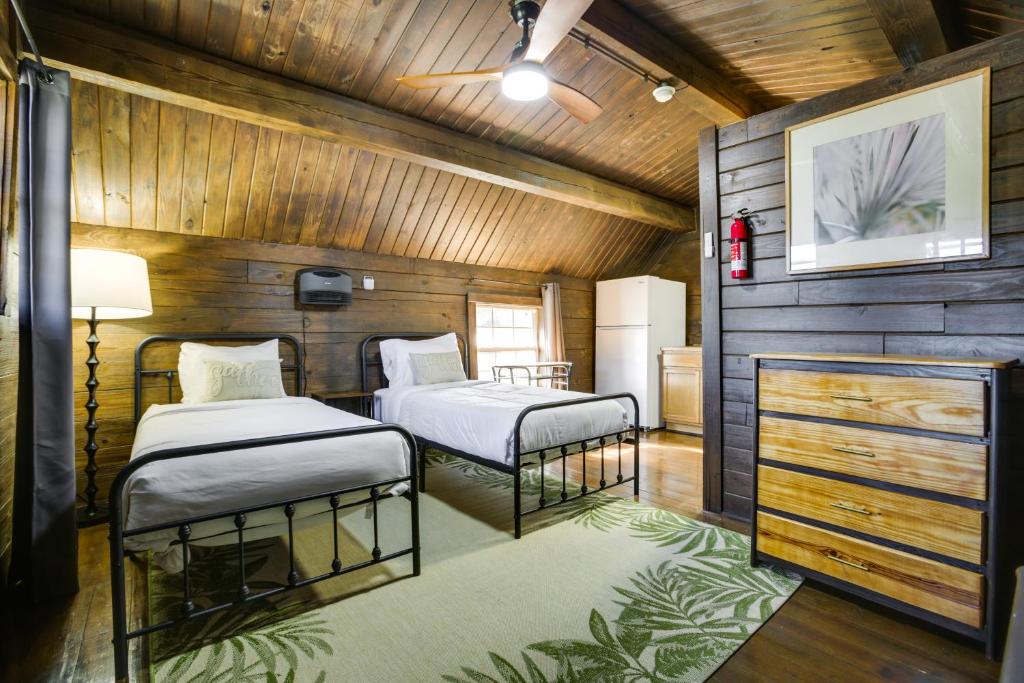 Bayou Retreat with Screened Porch Near NOLA! image