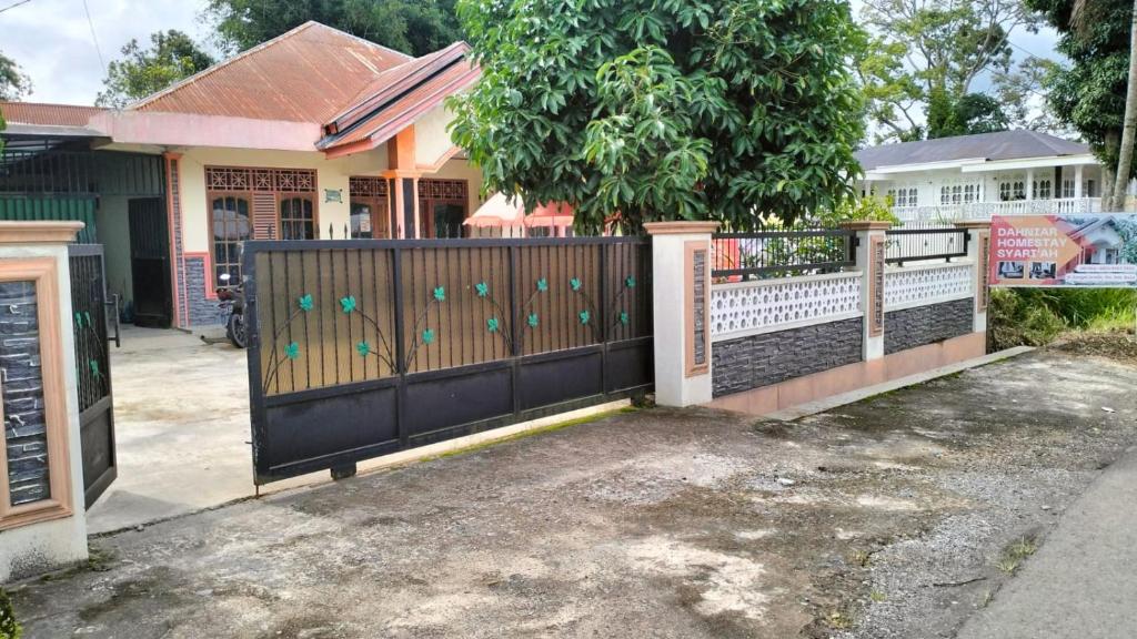 Dahniar Syariah Homestay photo 2