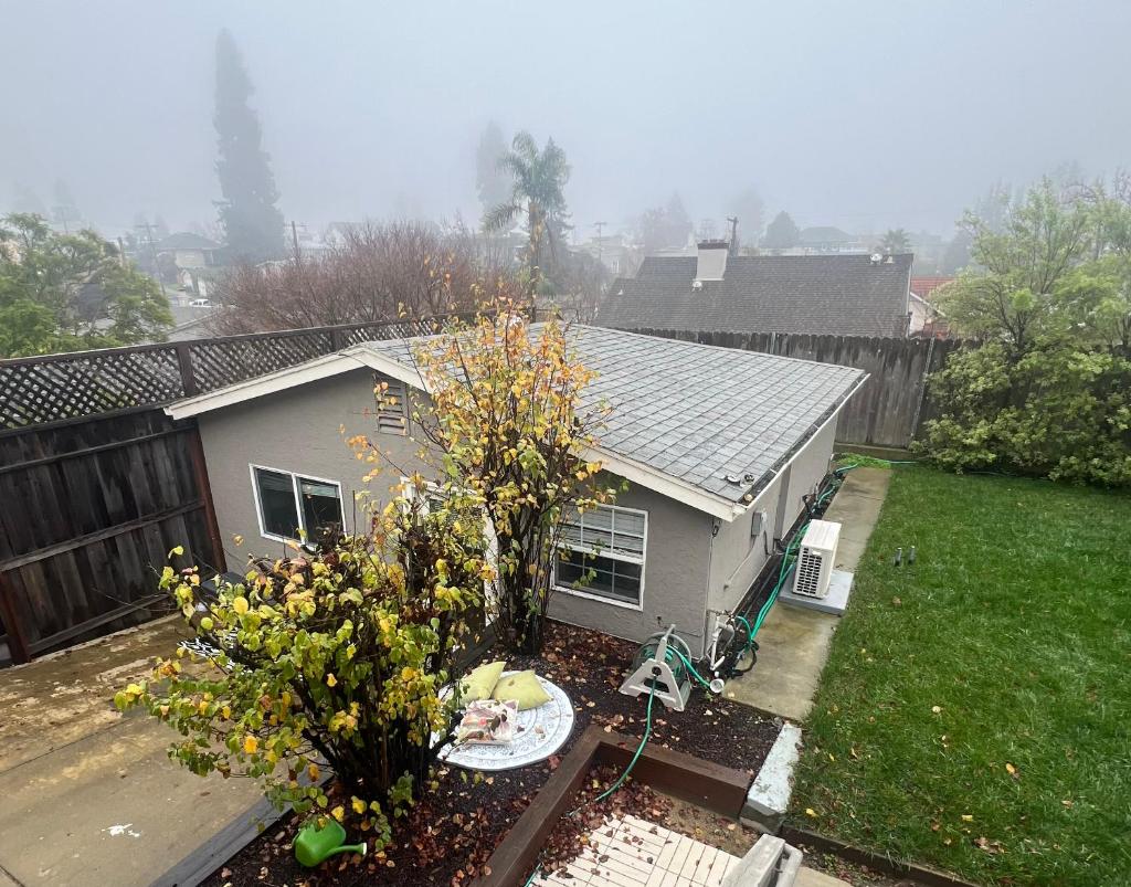 Backyard cottage image