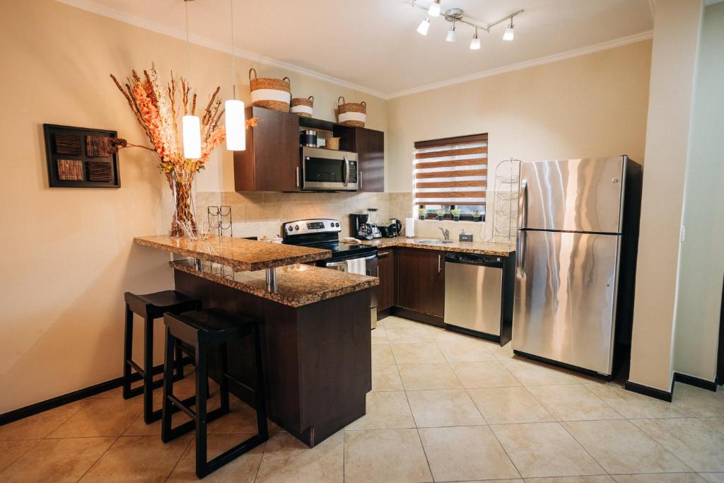 Cozy Townhome at Gold Coast photo 2