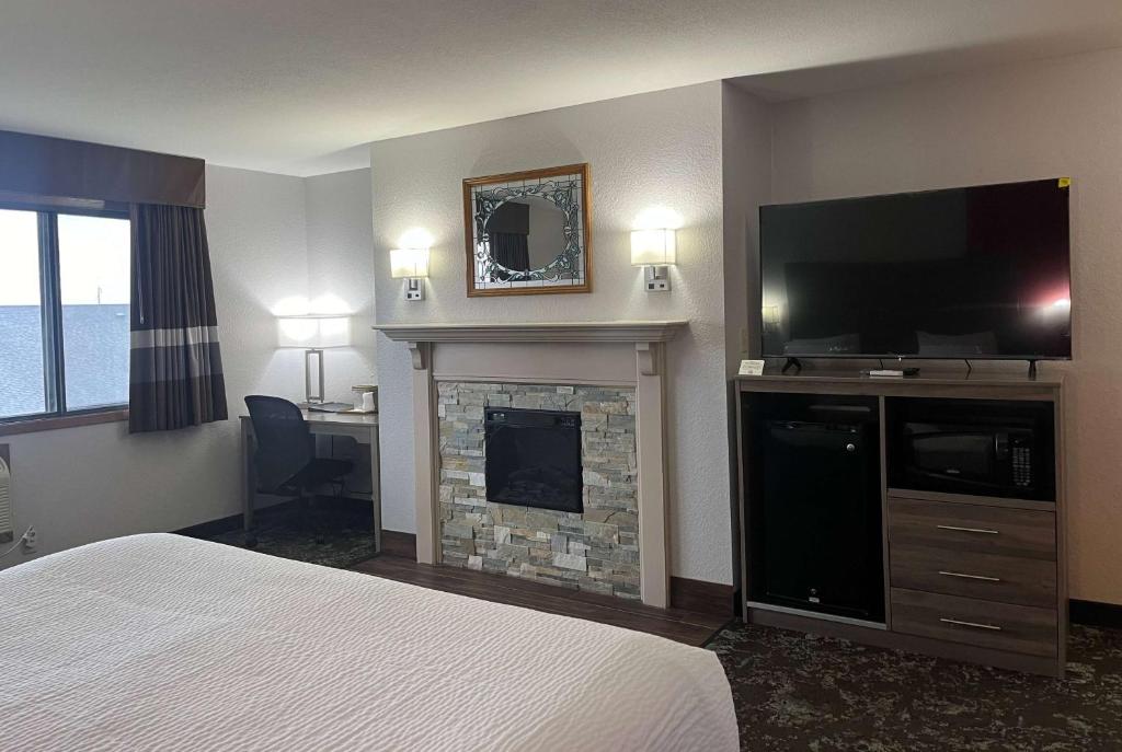 SureStay Hotel by Best Western Cedar Rapids image