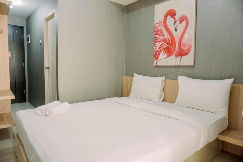Best Comfy and Modern Studio at Baileys Apartment By Travelio