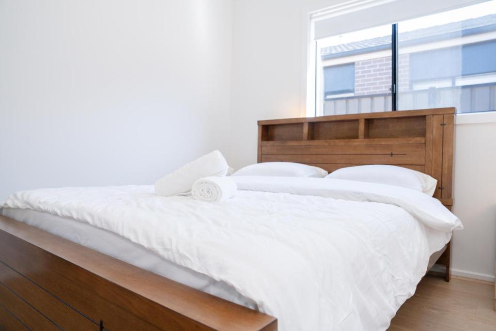 Modern & spacious family home photo 4
