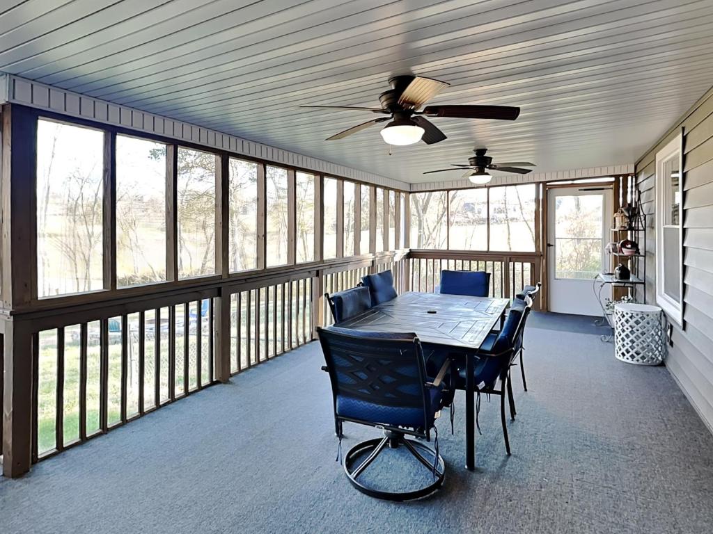Sunrise Cove image