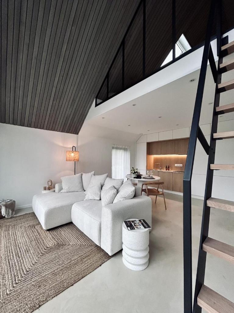 Toi-t et moi, Charming penthouse, view et nature