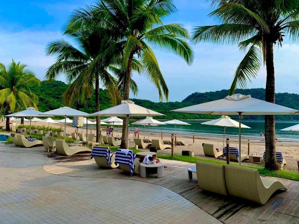 Pico de Loro Condo Accommodation for Rent - Tap to explore photos