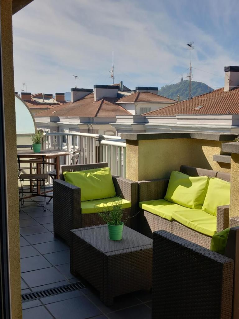 Attic+views+terrace+parking - Tap to explore photos