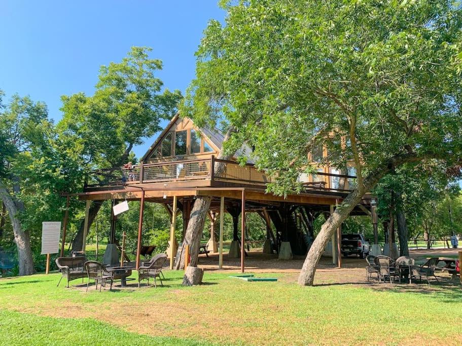 Laughing Water Treehouse image