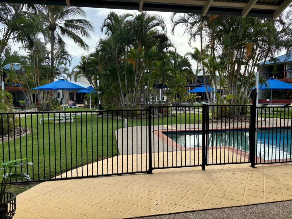 Pool Side Holiday Home photo 3