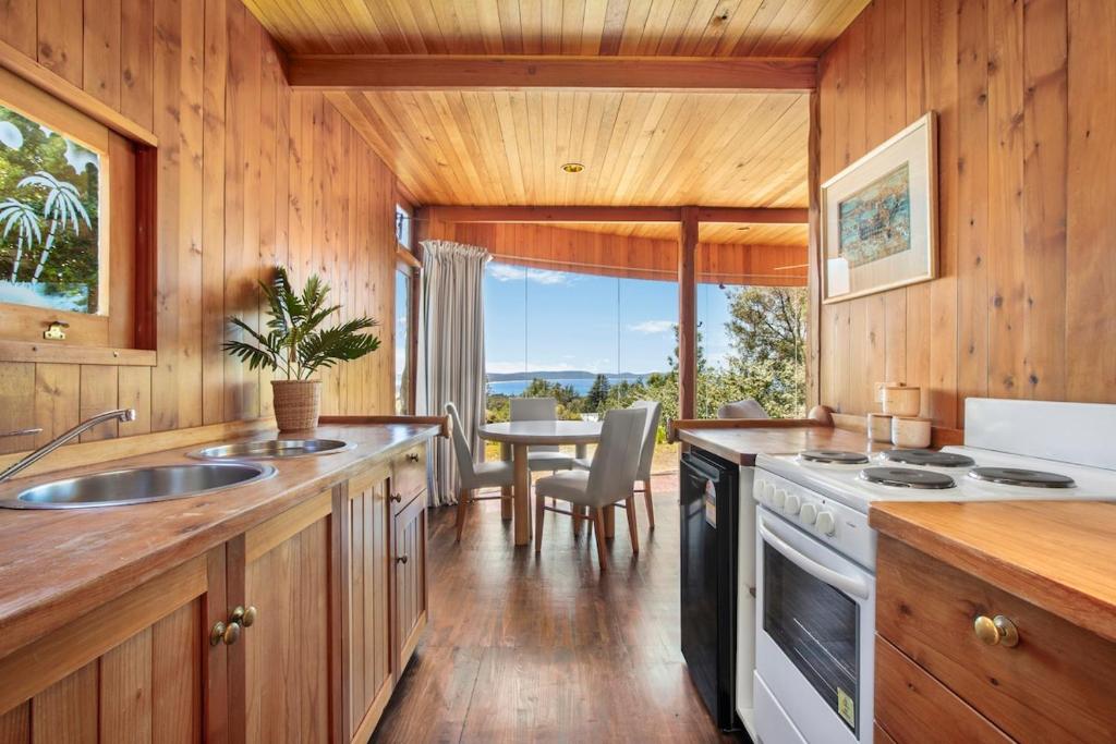 Island Cottage - Bruny Island photo 2