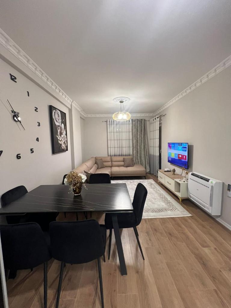 Univers City House photo 4