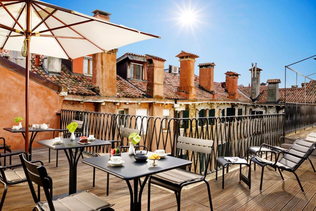 Hotel L'Orologio - WTB Hotels photo 3