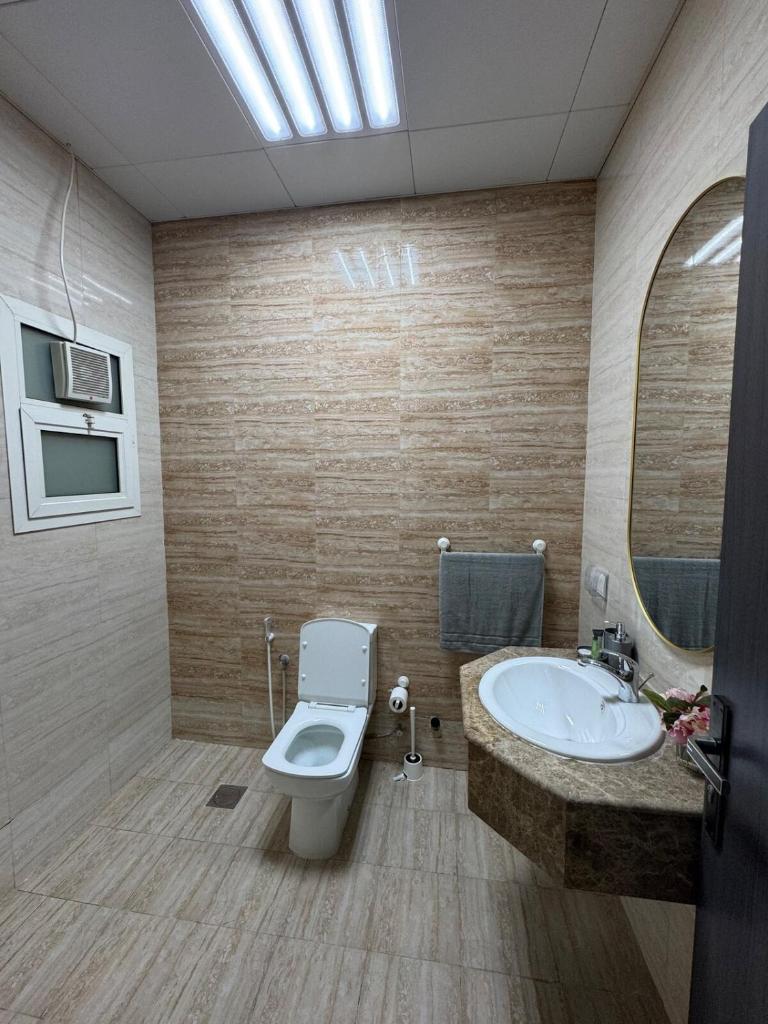 Luxurious 6 Bedroom Villa in Abu Dhabi- Group Getaway photo 3