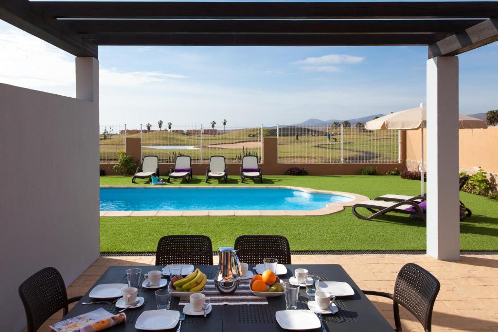 Villa con Piscina ,Vista Mar y campo de golf photo 1