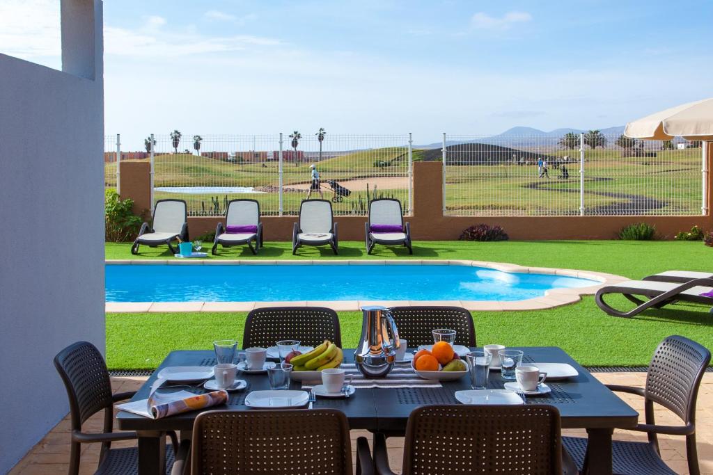 Villa con Piscina ,Vista Mar y campo de golf photo 2