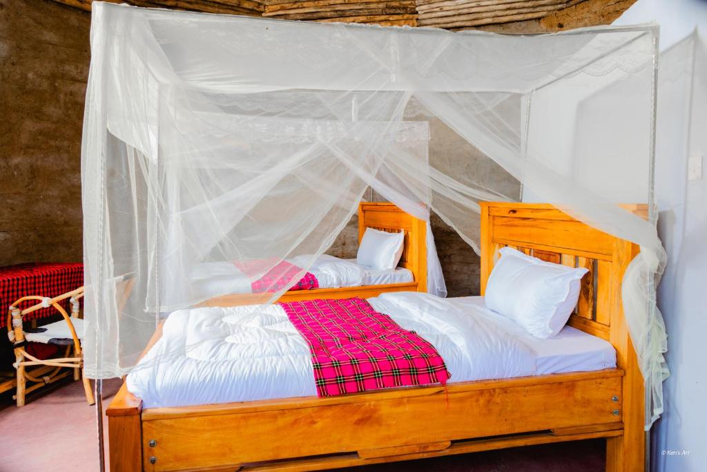 Kili View Maasai Lodge - Tap to explore photos
