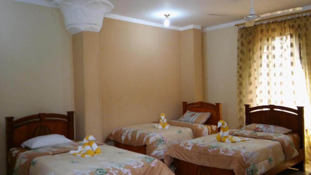 Четырехместный (Четырехместный номер с ванной), Pyramids Luxor Hotel