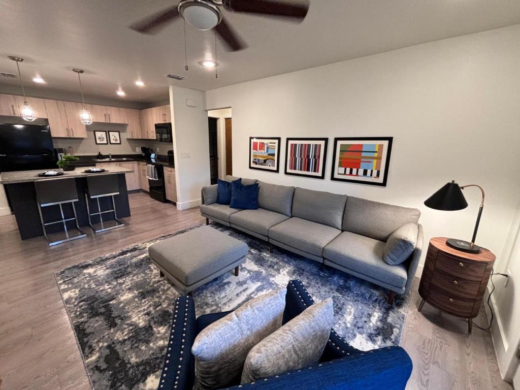 Wildrose Villas image