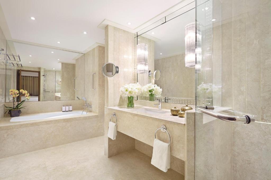 Двухместный (Номер «Премьер»), Anantara Siam Bangkok Hotel