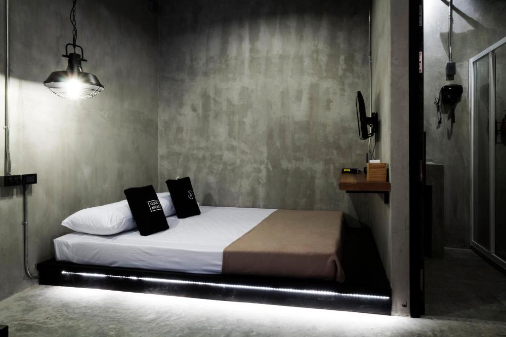 Двухместный (Двухместный номер Делюкс с 1 кроватью и душем), Bed Station Hostel