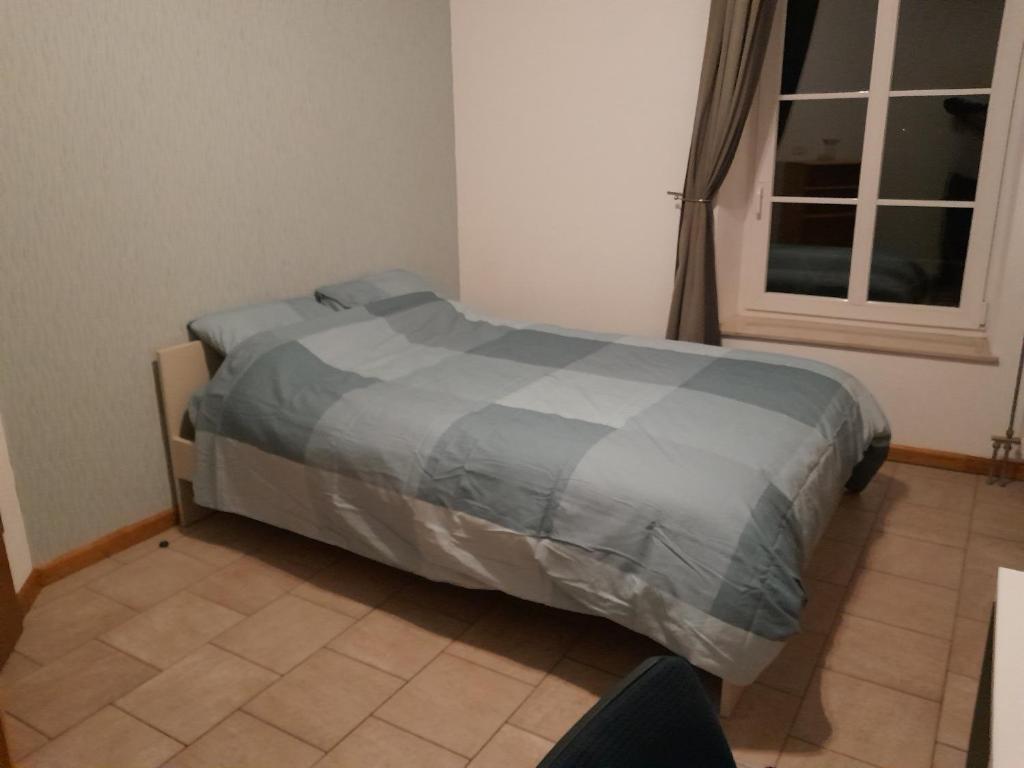 Grande chambre lumineuse au coeur de la Gaume - Chambre 4 - 1er étage photo 1