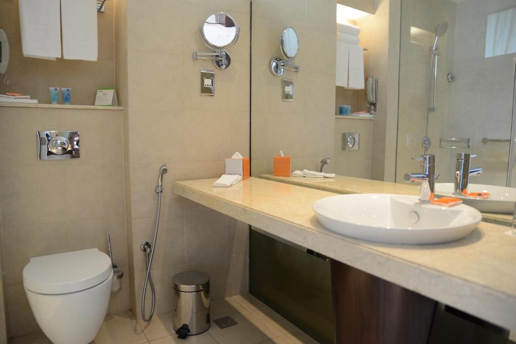 Двухместный (Номер Centro «Плюс» – 2 отдельные кровати), Отель Centro Yas Island-by Rotana