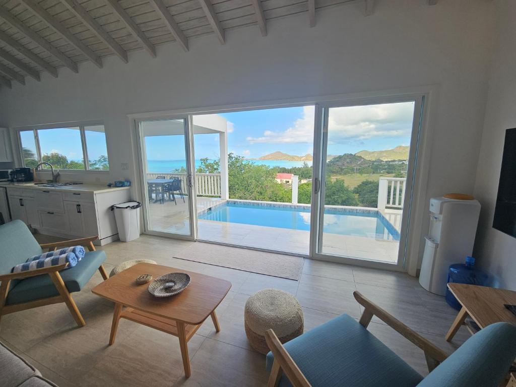 Spectacular Oceanview House with Pool photo 4