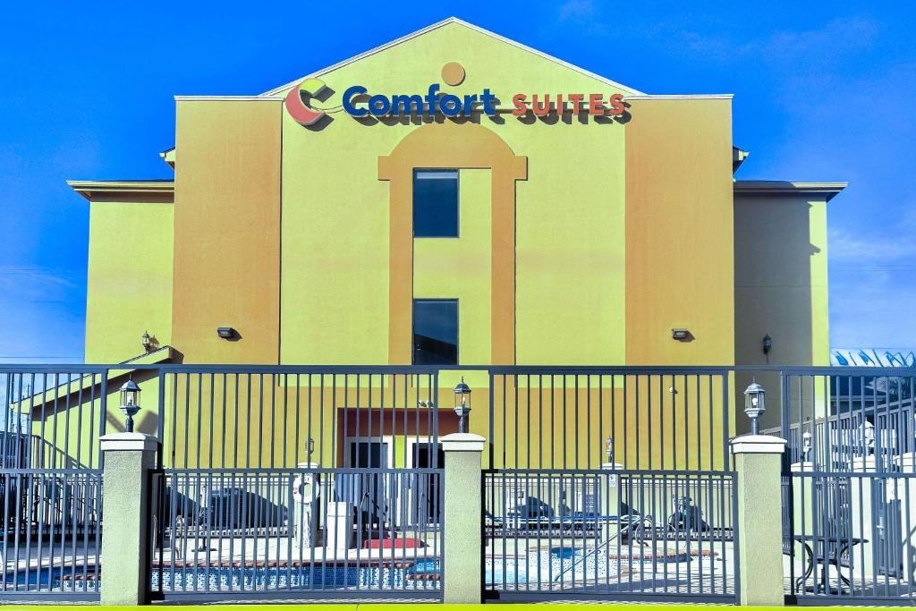 Comfort Suites Westchase Houston Energy Corridor image