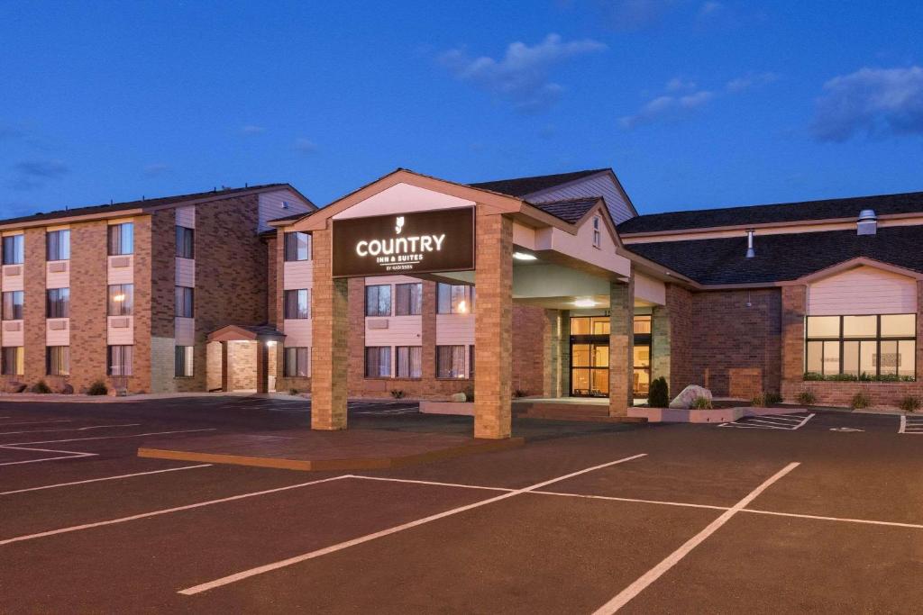 Country Inn & Suites by Radisson, Coon Rapids, MN image