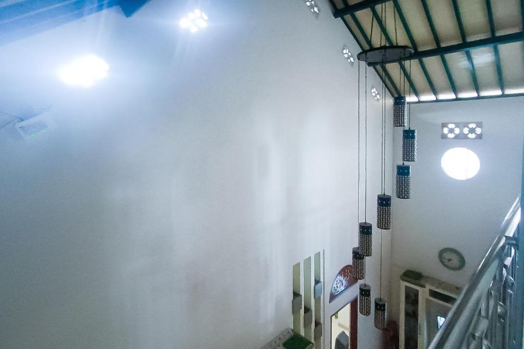Vj Sweethome Syariah Near GOR Turida photo 1