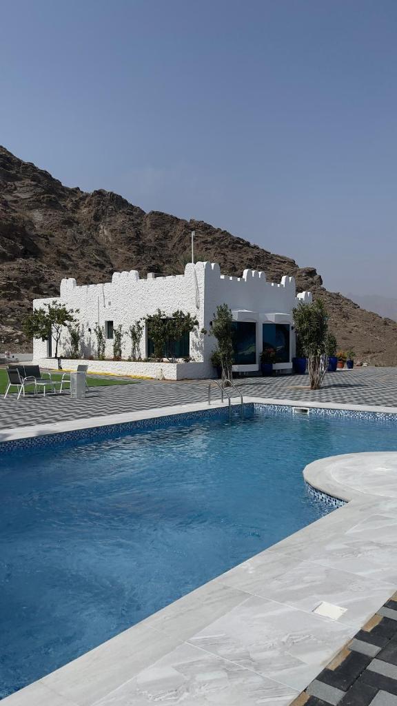 Moon night resort
