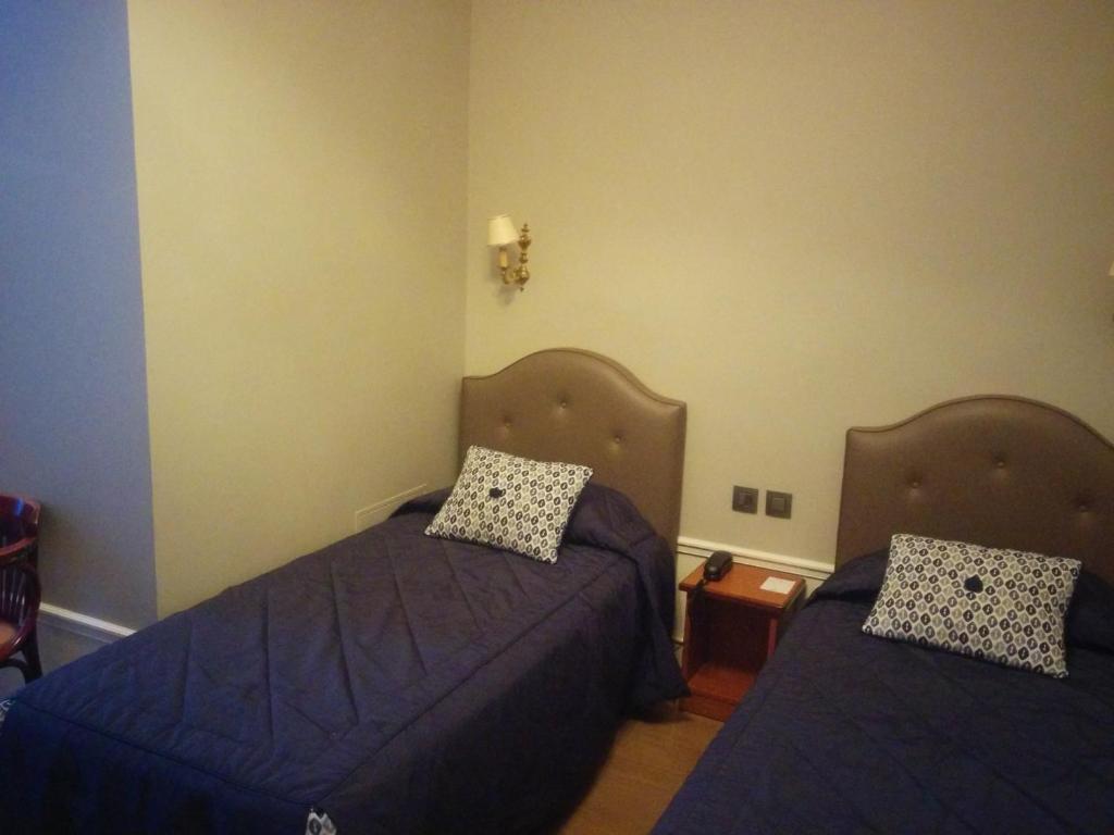 Двухместный (Двухместный номер с 2 отдельными кроватями и ванной), Hotel Montpensier