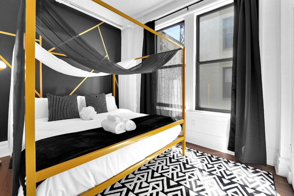 7A - Free Parking - King Bd - NY 25min - Sleeps 8 image