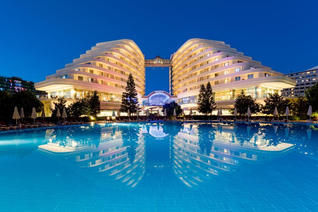 Miracle Resort Hotel photo 2