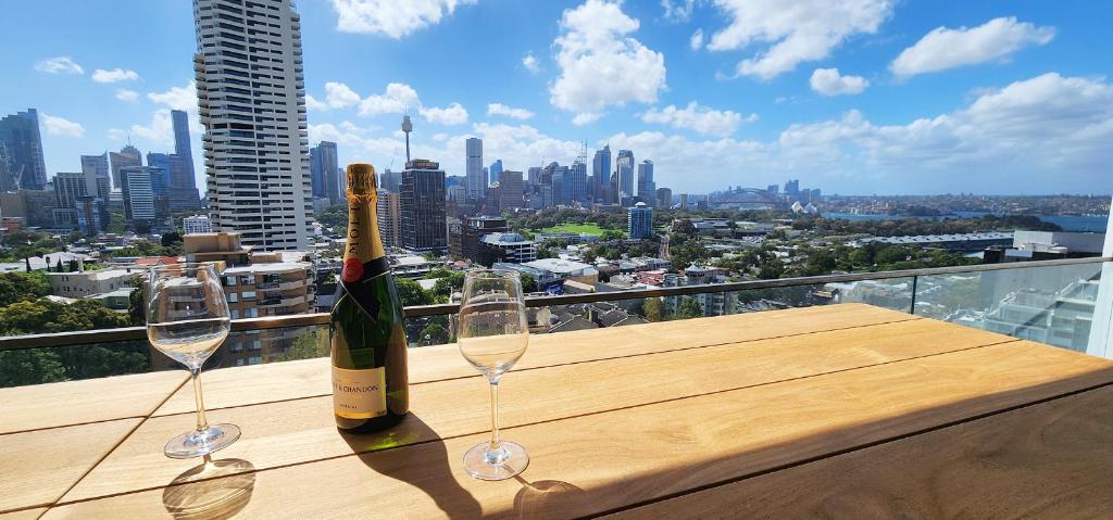 Spectacular City Living in Iconic Top of the Town