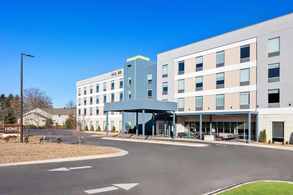 Home2 Suites By Hilton Hendersonville image
