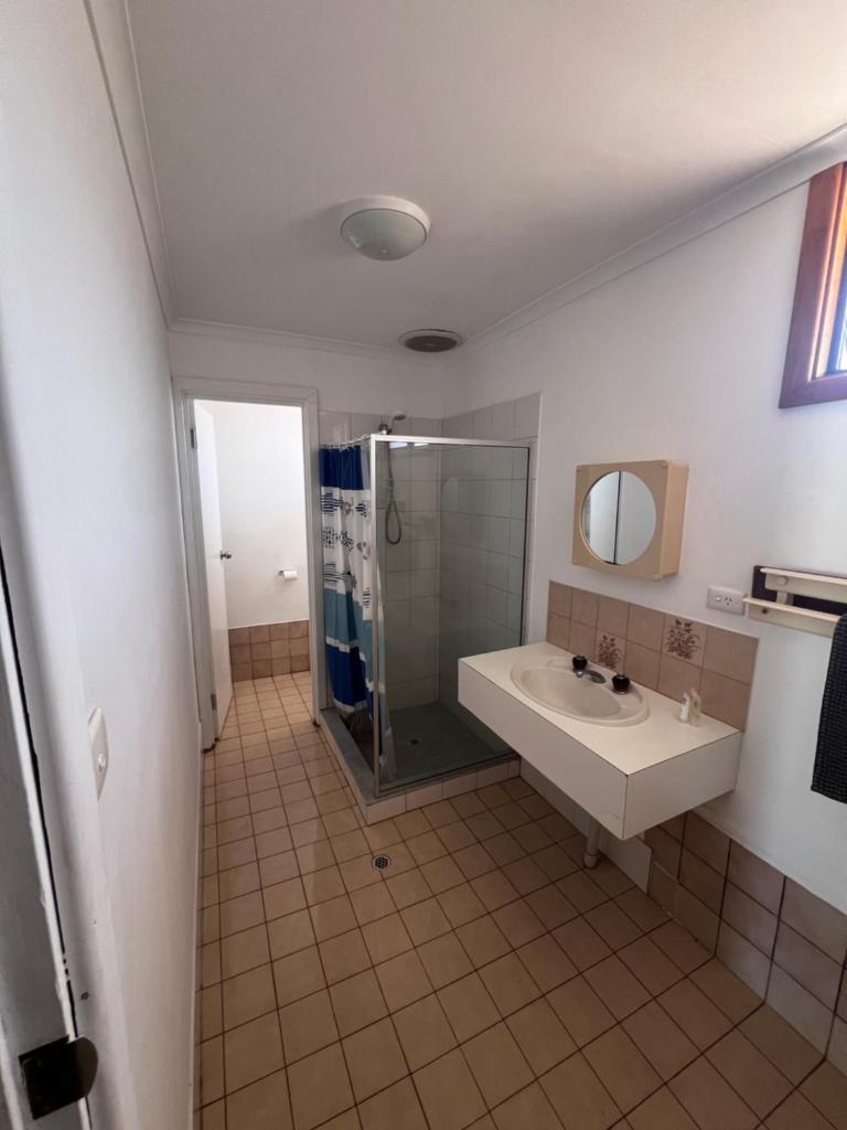 Shark Bay Cottages - Tap to explore photos