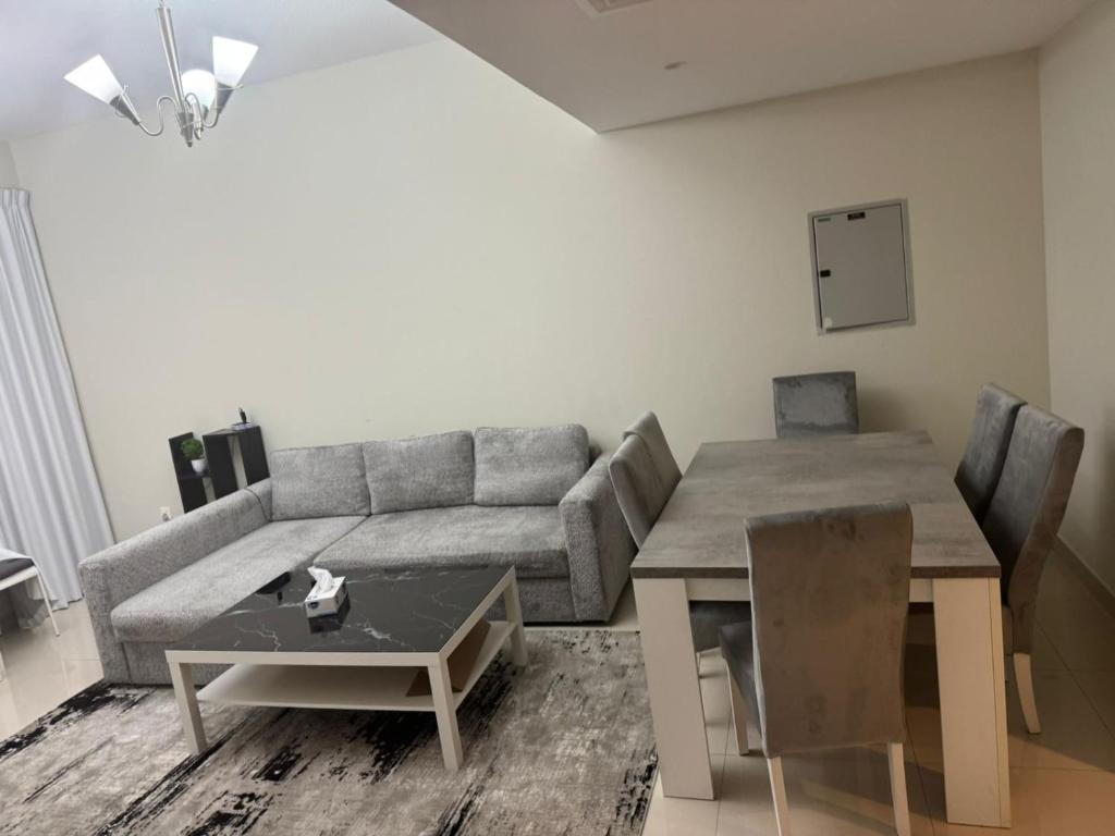 Cozy 2BHK Sharjah photo 3