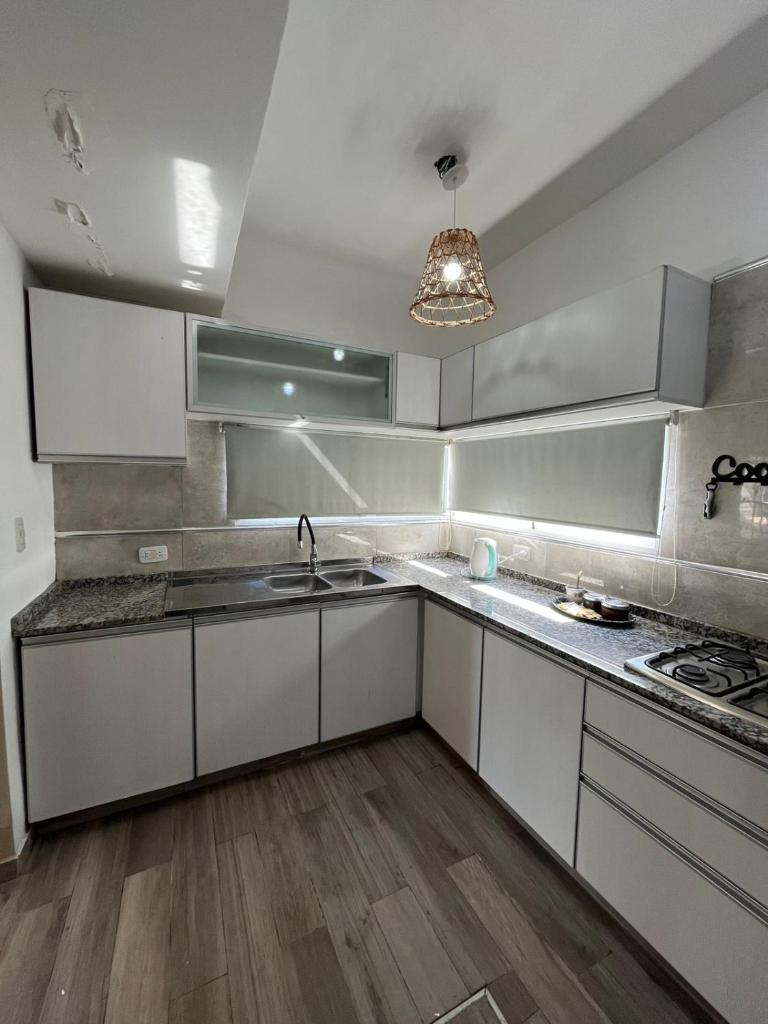 Apart Lucila- Casa equipada, zona residencial 1 dormitorio, asador y pileta photo 3