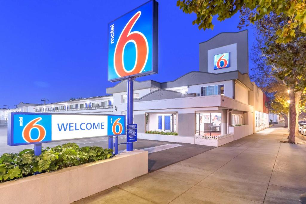 Motel 6 San Jose, CA - Convention Center image