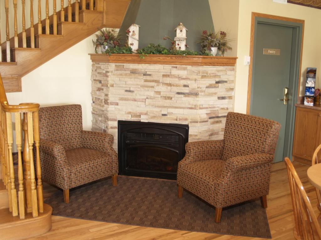 Lakeview Inns & Suites - Brandon photo 3