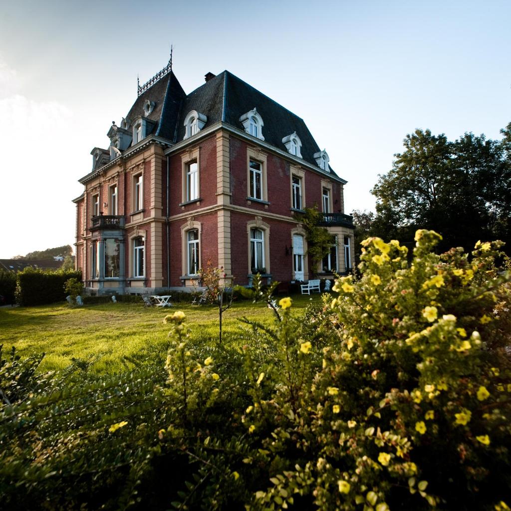 Chateau Neufays photo 2