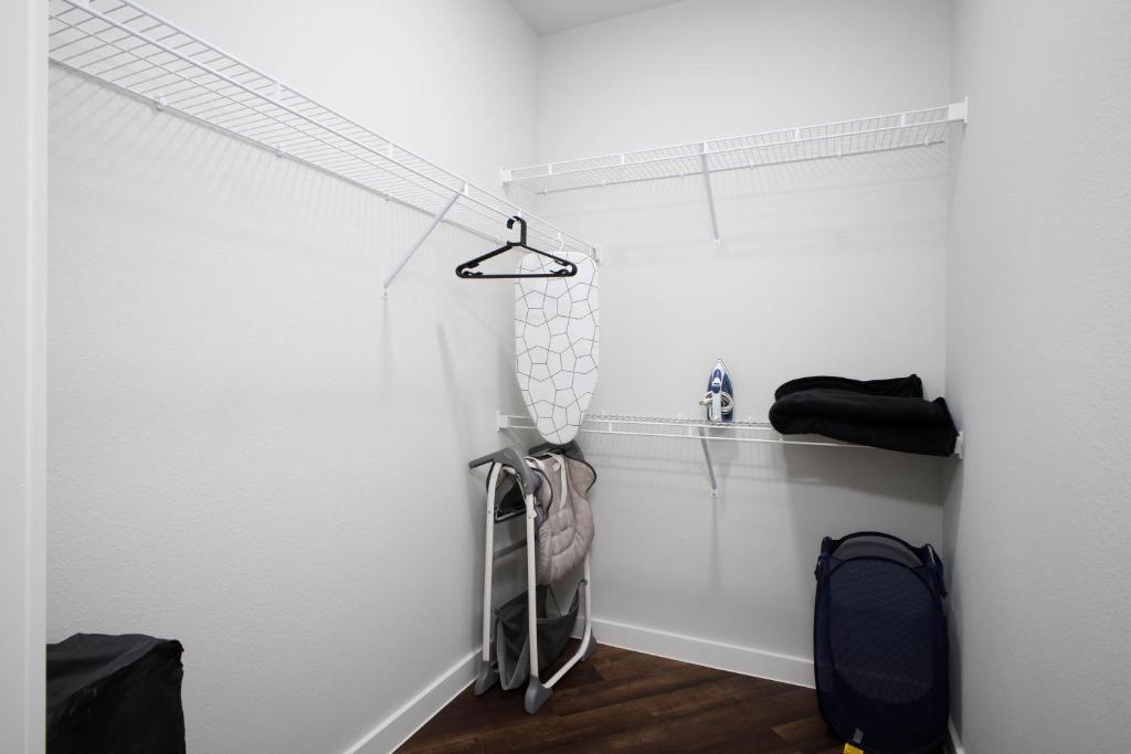 Relaxing 1BR March Madness Alamodome Free Parking image