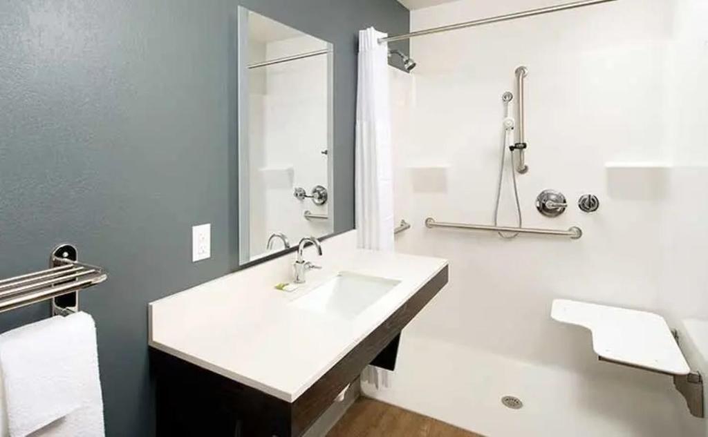 Woodspring Suites Austin Central - Tap to explore photos