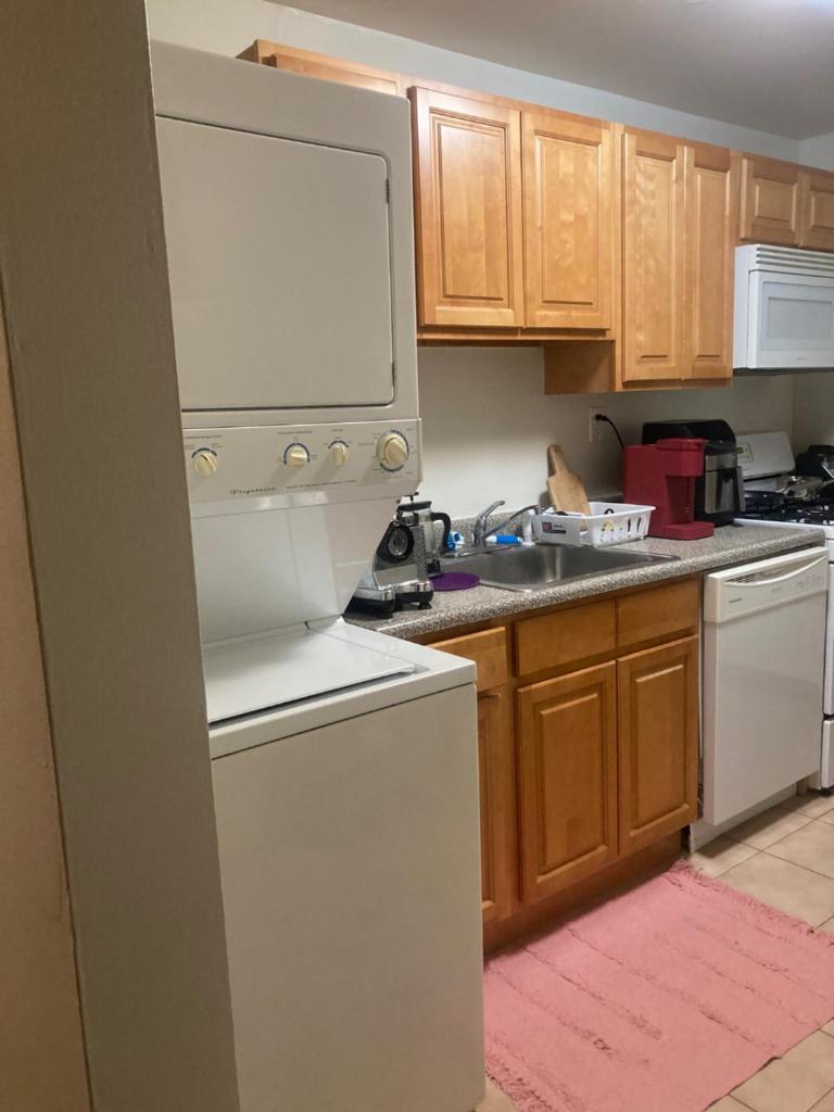 Apartment in Springfield image