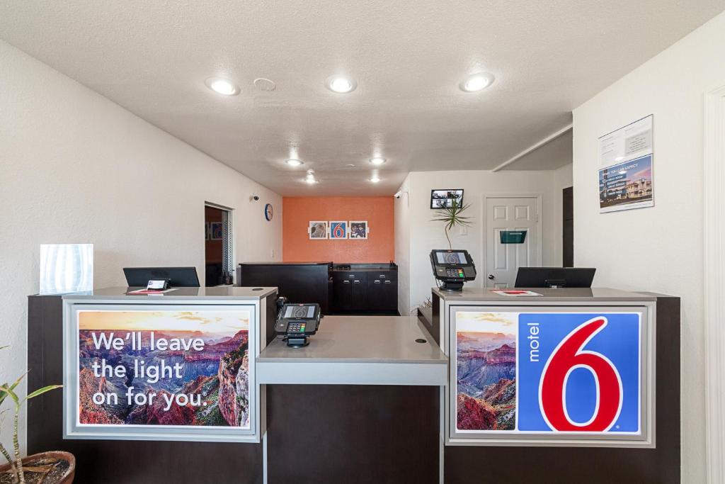 Motel 6-Mcallen, TX photo 2