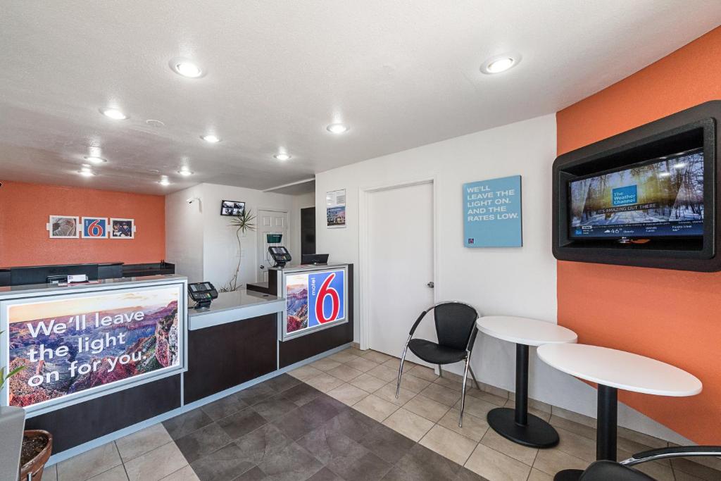 Motel 6-Mcallen, TX photo 4
